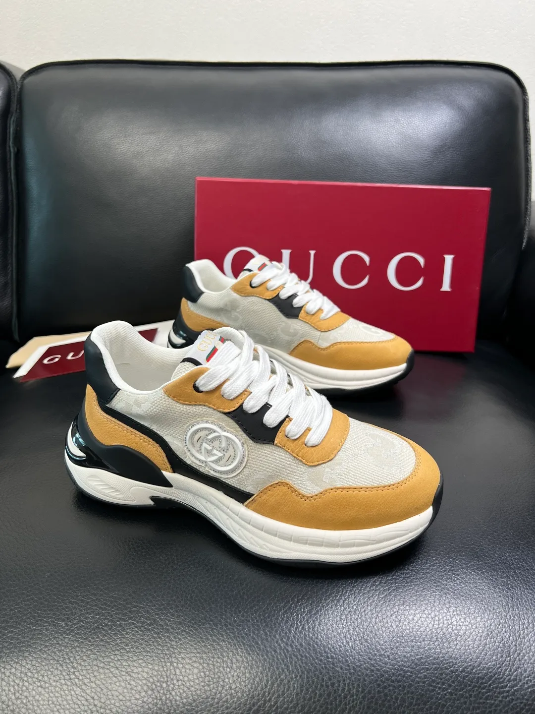 Men's shoes 💰800 Gucci top purchasing Gucci counter new model, original factory configuration imported cowhide from Italy with printed fabric, imported cowhide lining, breathable and comfortable, sole: original factory special sole is super comfortable, original factory and single goods are high quality, welcome to compare, code number 38-44 (customized 45)